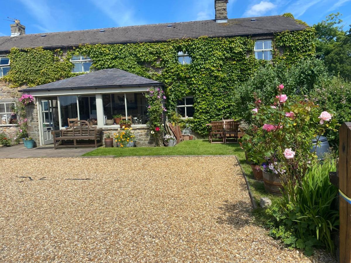 Chapel Cottage Clitheroe Road Waddington  Exterior photo